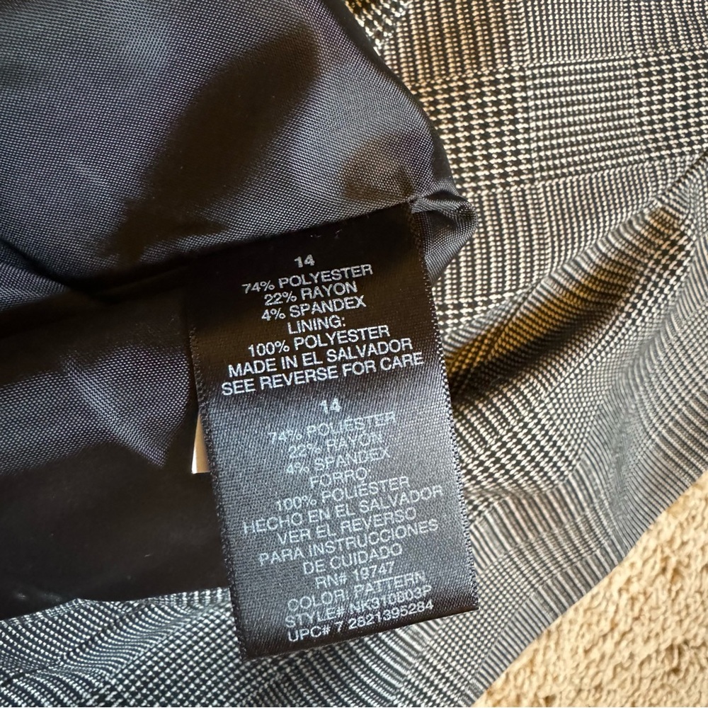 Norma Kamali Blazer - Picture 4 of 5